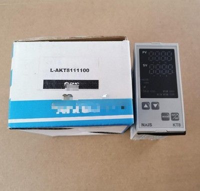 .temperature controller AKT8111100