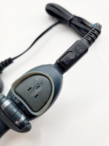 Motorola HS850 Black Ear-Hook Bluetooth Headset & Charger - Picture 6 of 7