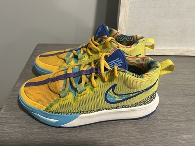 Nike Kyrie Flytrap 6 Youth Basketball Shoes Kaleidoscope,4.5Y(W6.5), DQ8094-700