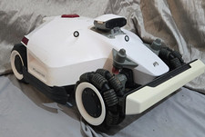 Mammotion Luba 2 AWD 10000h Robotic Lawnmower Mower & Charging Base - -NO RTK--