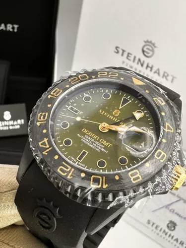 Steinhart Ocean One GMT Military Ceramic Bezel 300M 42MM Limited Edition 2xStrap
