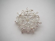 Aurora Borealis AB Rhinestone Snowflake Circular 7 Point Star Vintage Brooch Pin