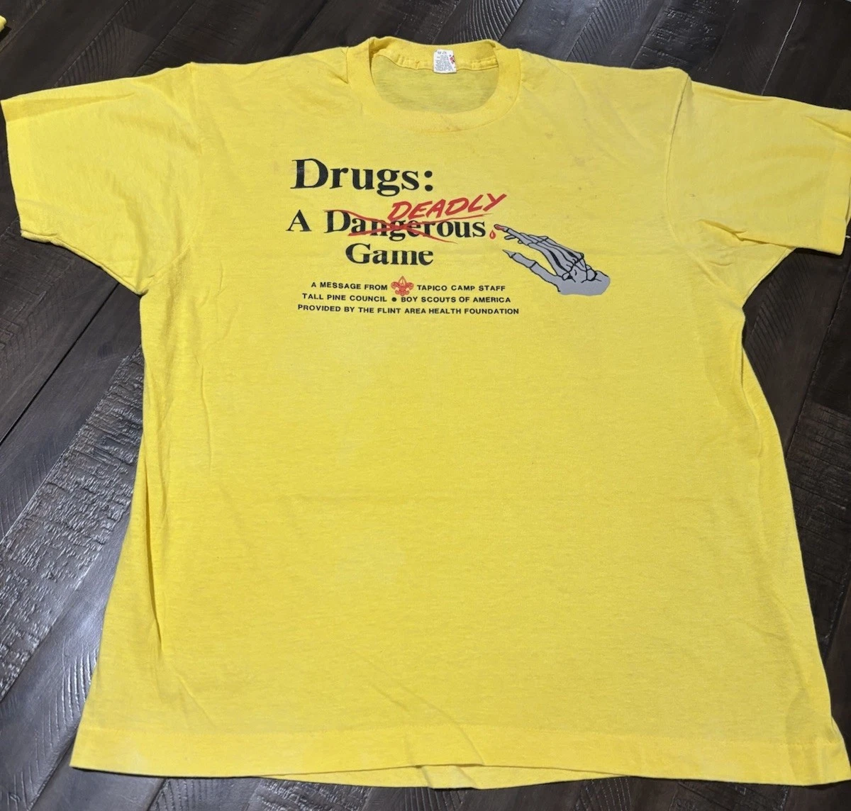 Vintage USA Camp Tapico Kalkaska Michigan Drugs: A Deadly Game Yellow T Shirt XL