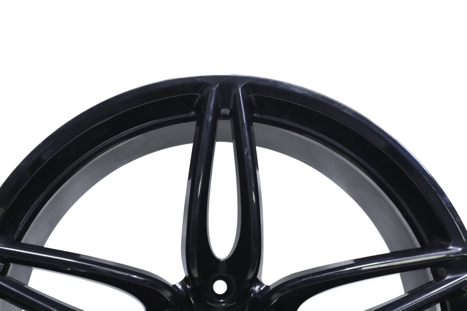 McLaren 570S Rear 20 Inch 20 x 10 Original Wheel Rim 2016 - 2021 OEM
