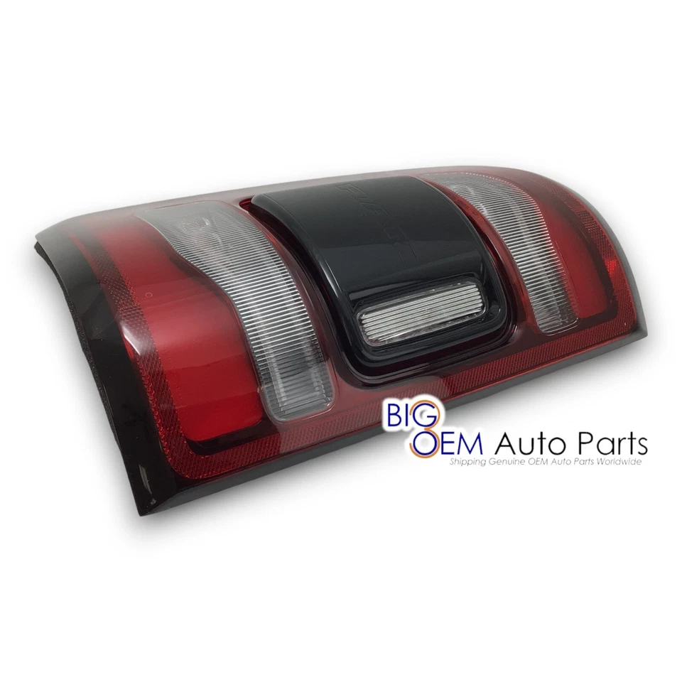 Luz de lámpara trasera LED bisel negro lado conductor rebelde Ram 1500 TRX 19-24 55112993AD Foto 3 de 4