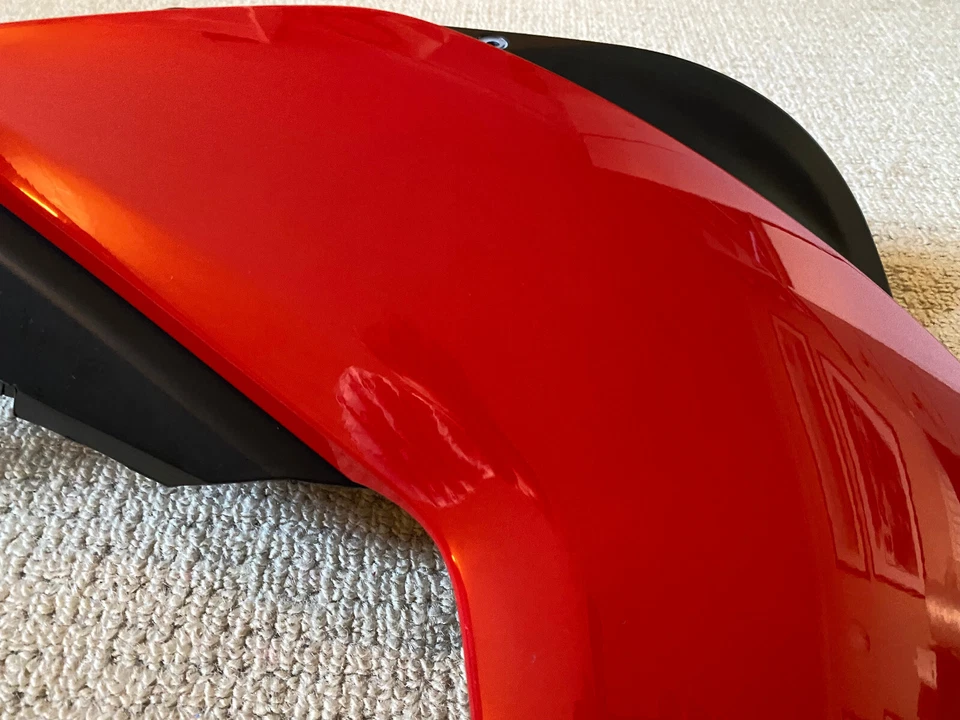 Ducati Multistrada 1200 1200S left side airscoop nose fairing panel RED spotles — 第 3/4 张图片