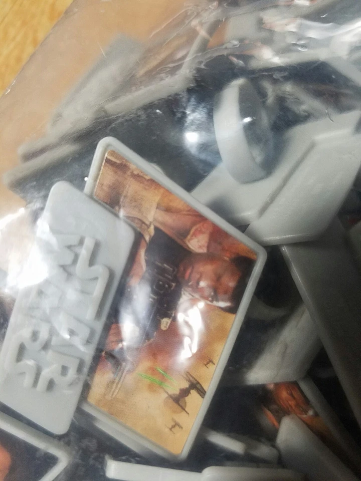 Nuevo Star Wars El Despertar de la Fuerza Cupcake Topper Anillos 144ct Fiesta de Cumpleaños Foto 3 de 4