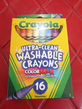 NIB Box of 16 ULTRA-CLEAN WASHABLE CRAYOLA CRAYONS - 2014