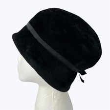 Vtg Genuine Velour Cloche Hat Black Imported Fur Felt Grosgrain Ribbon Bow Sz 23