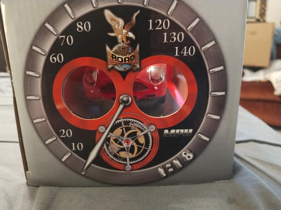 Road Signature 1961 Aston Martin DB4GT Zagato 1:18 Scale - Image 3 of 4