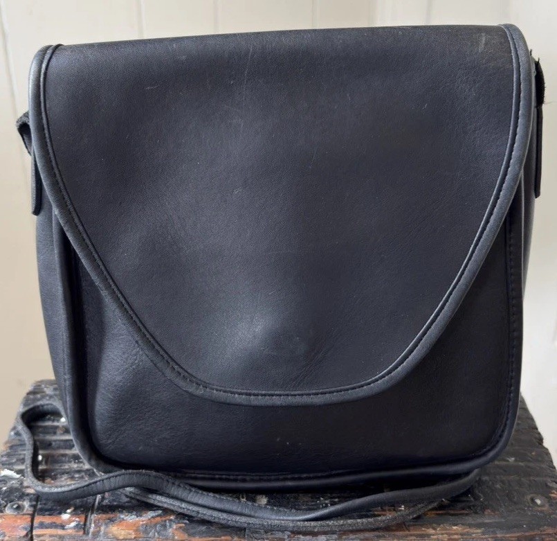 Vintage Coach 9888 Lindsay Crossbody Bag Black Leather Made in the