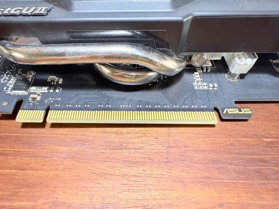 ASUS NVIDIA GeForce GTX 660 DirectCU II graphics card 2GB GDDR5 PCIe 3.0 - Image 2 of 4