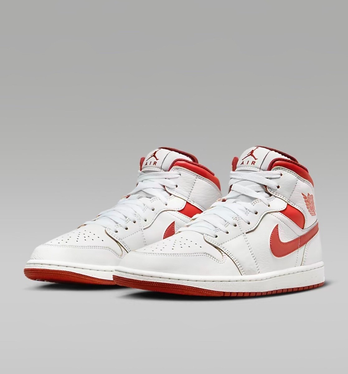 New In Box Nike Air Jordan 1 Mid SE Shoes Red White Men Size 10.5