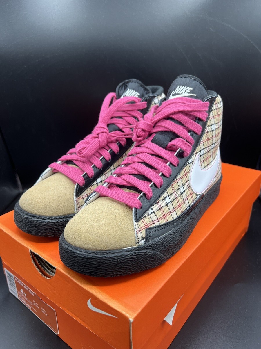 Nike Blazer Mid 'Black Hemp Pinkfire II Plaid' (325064-011) Sz 4Y