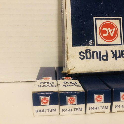 AC Delco Conventional Spark Plug R44LTSM Box Of Seven (7) New In Boxes - Picture 19 of 24