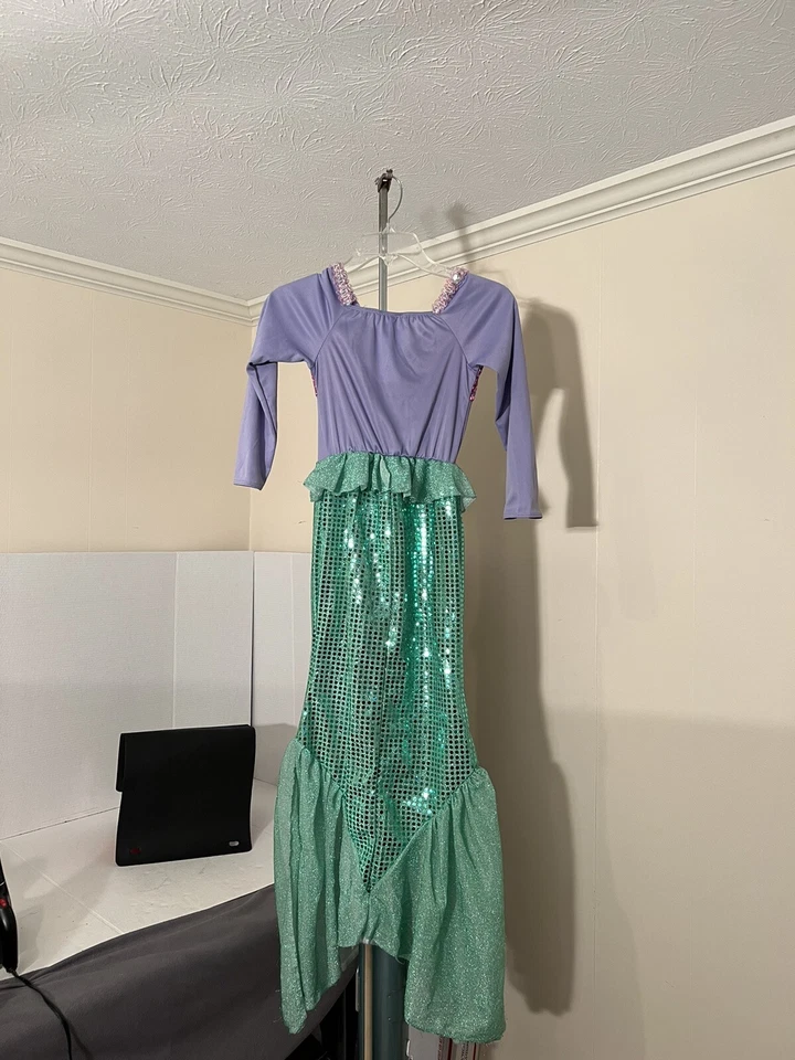 Disfraz de sirena para niños con peluca roja disfraces de California Foto 4 de 4