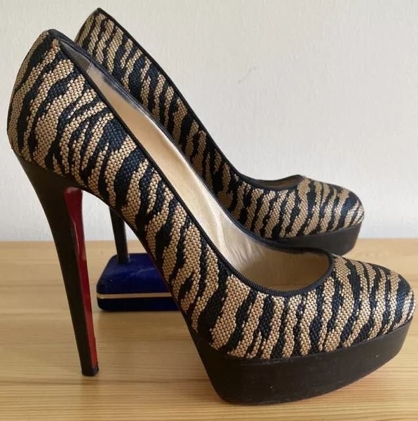 Women Christian Louboutin Heels Leather 40