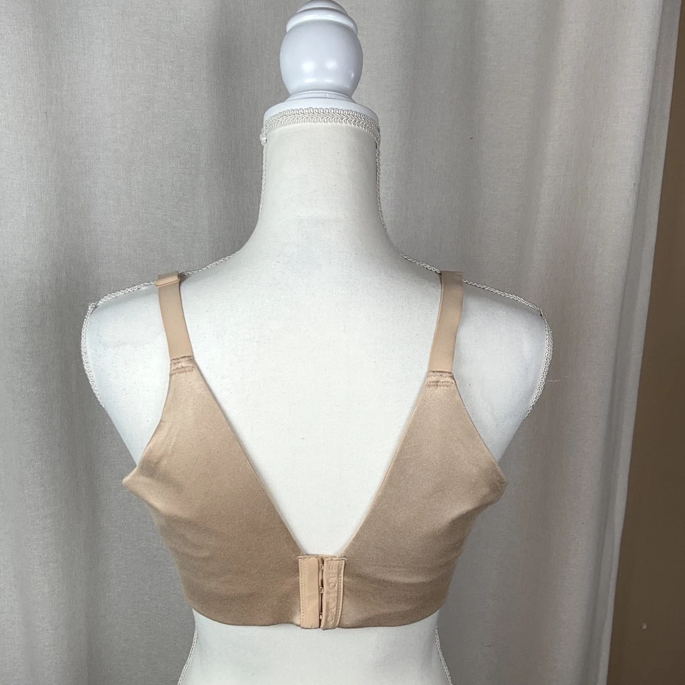 Sujetador Balconette Cacique Moderno Espalda Invisible Suave Ligeramente Forrado 38DDD Foto 4 de 4