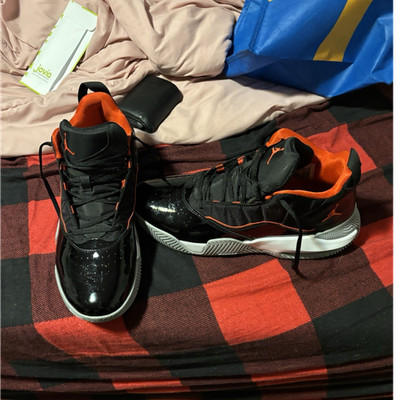 Jordan Jumpman Men s Low Top Basketball Sneakers Black/Orange Lace-Up Rubber
