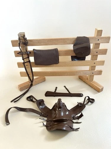 Marx Johnny West Original Brown Western Thunderbolt Saddle Set (mint)