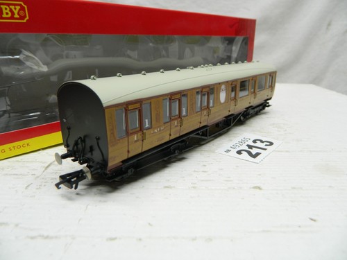 Hornby 00 LNER Teak Thompson Suburban WC Composite Coach 88383 Box R4572 | Zustand: Used