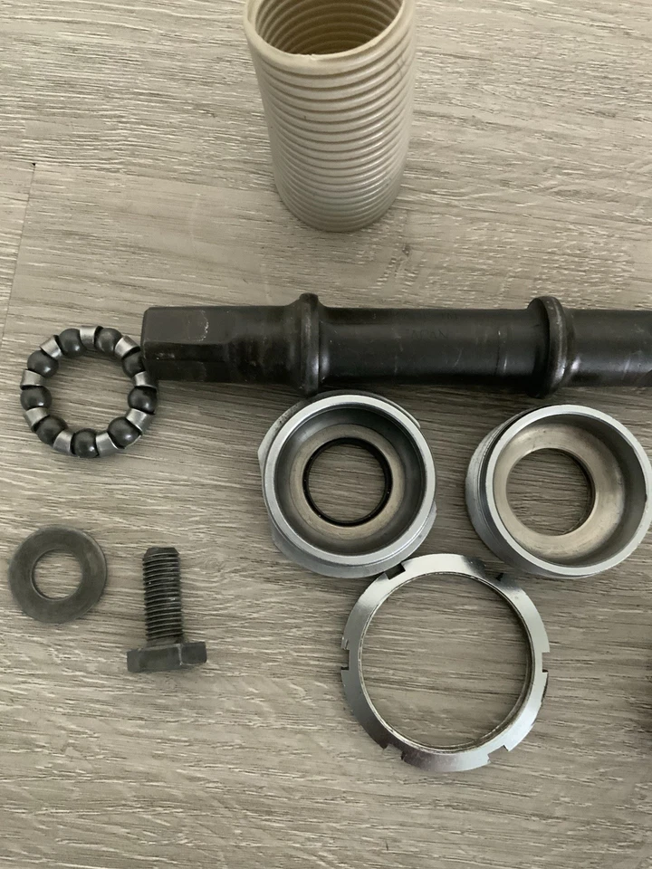 SHIMANO 600 BOTTOM BRACKET ITALIAN THREADING 70-121 MM - Image 3 of 4