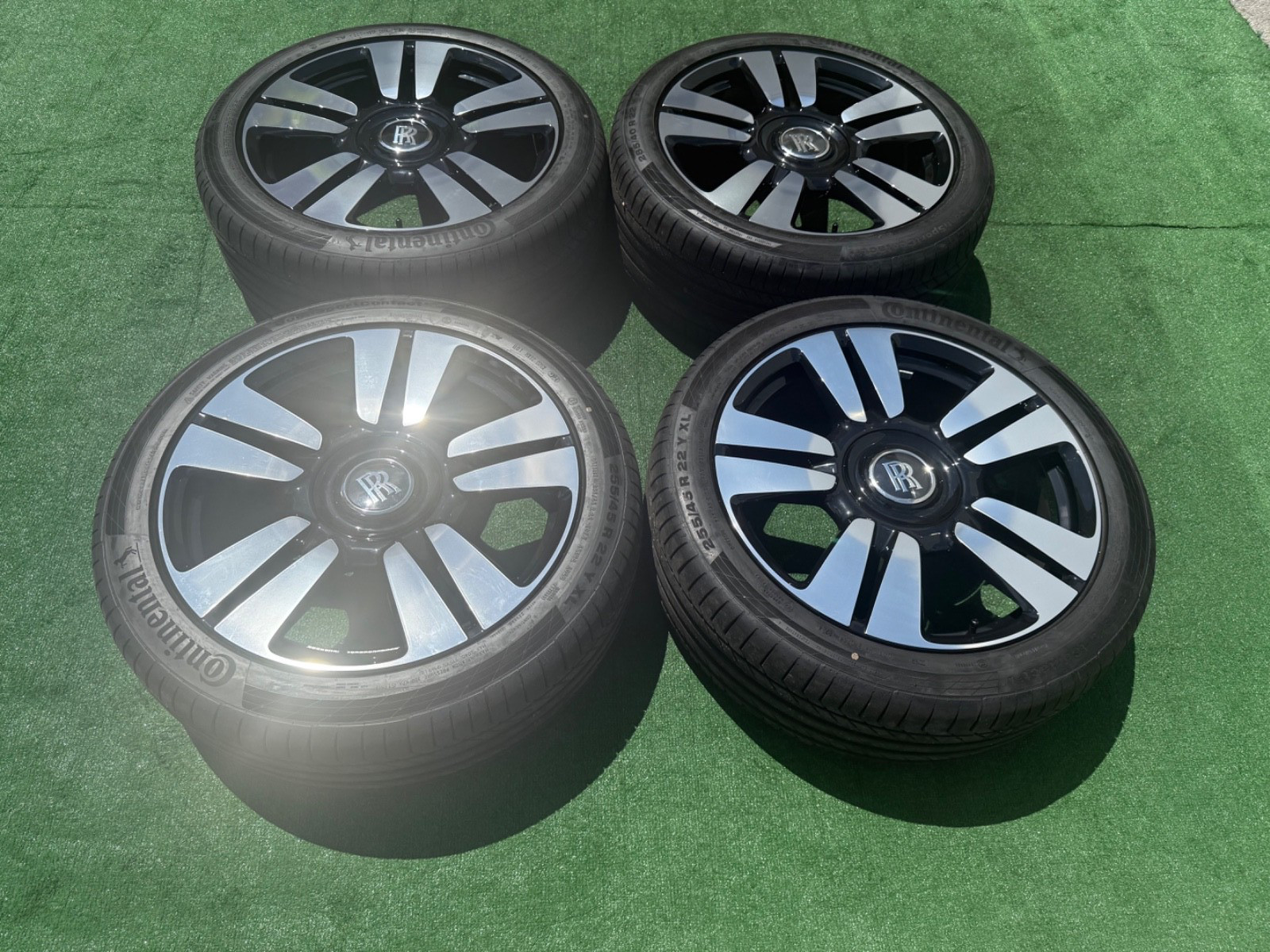 Genuine Rolls-Royce Cullinan Wheels & Tires OEM Factory REAL Black Polished 22