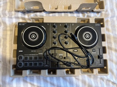Pioneer DDJ200 2-Kanal Doppeldeck DJ Controller schwarz