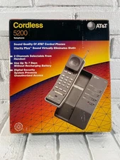 VINTAGE 1990 AT&T CORDLESS 5200 TELEPHONE IVORY W/ALL BOX CONTENTS TESTED WORKS