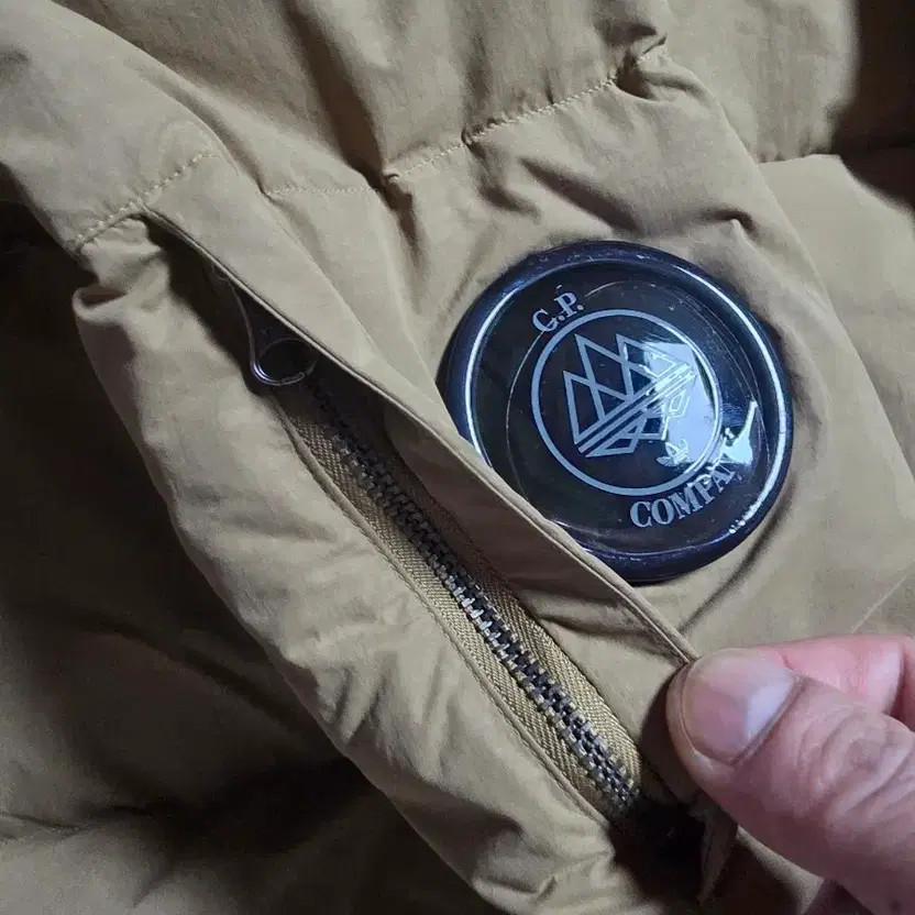 CP Company x Adidas Collaboration Padded Jacket - M, New thumbnail 11