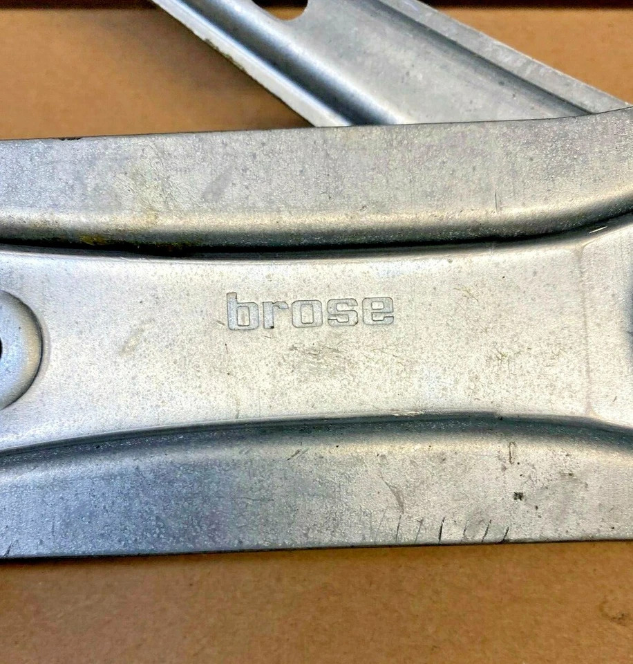 REGULADOR ELEVALUNAS ELÉCTRICO (DELANTERO DERECHO) se adapta a MERCURY COUGAR 1999-2002 Foto 3 de 4