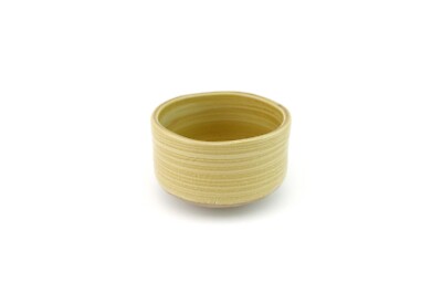 Sandgelbes japanisches Matcha Teeservice/Set - Matchaschale, Schaufel, Schneebesen & Ständer