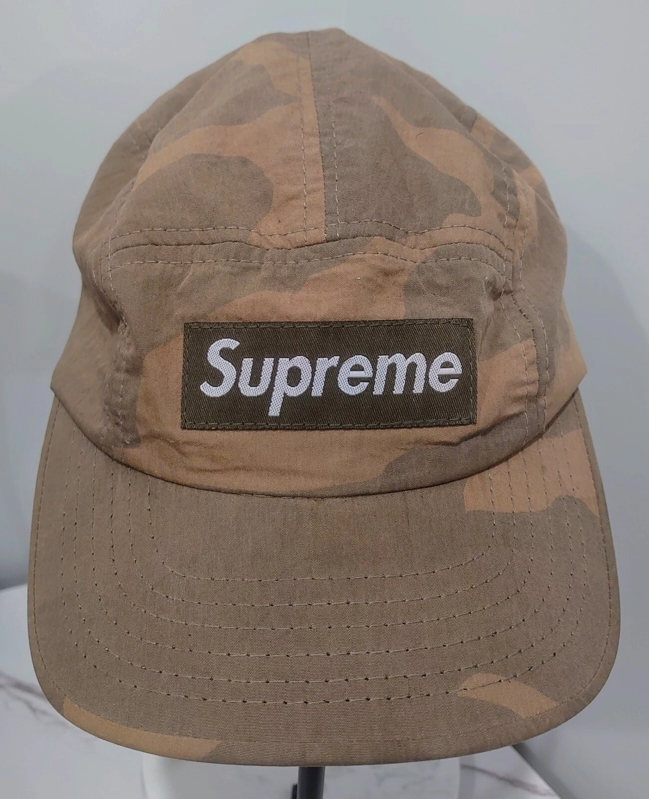 [Chapeau logo boîte de camouflage Supreme Five Panel Woodland 2010 PORTÉ UNE FOIS]