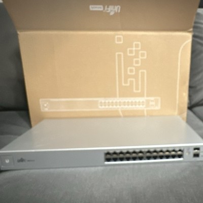 Ubiquiti Networks UniFi Switch 24 US-24 24-Port Managed Gigabit Rackmount