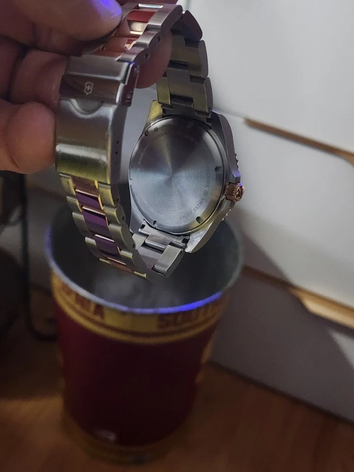 Victorinox Swiss Army Maverick Grande Dos Tonos Acero Esfera Azul. Reloj 241950 Foto 3 de 4