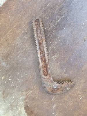 VINTAGE: 2 PIPE WRENCH'S-ERIE 6''& RIDGID 10'' 