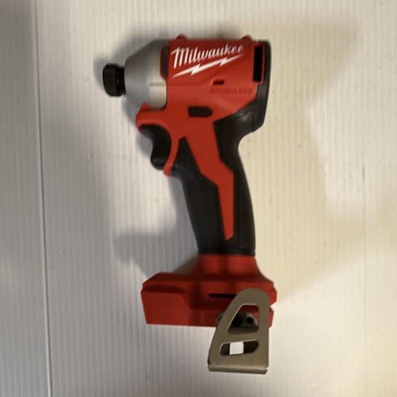 Milwaukee 3650-20 M18 18V Brushless 1/4 in Hex Impact Driver Keyless Tool Only