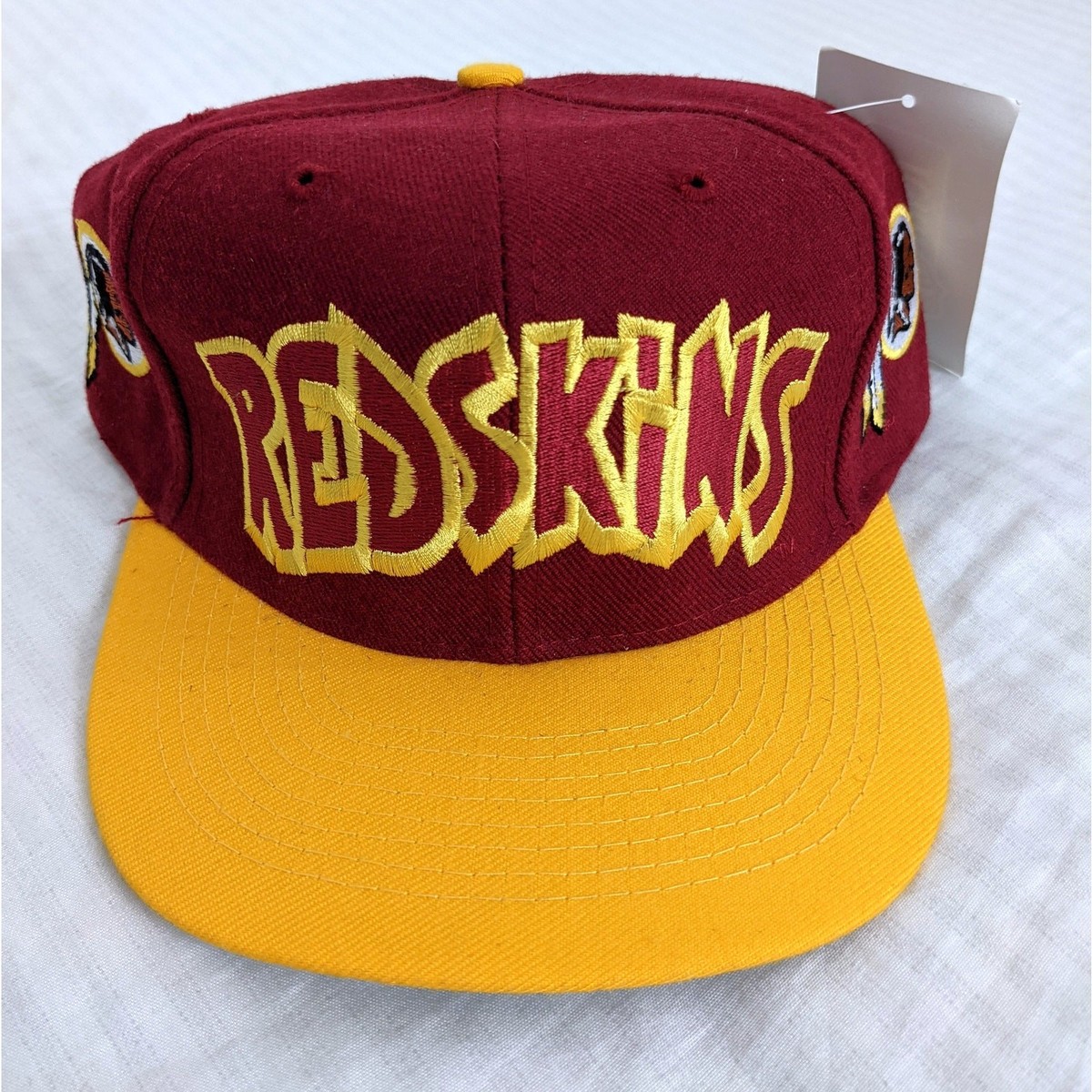NEW Washington Redskins 90s ANNCO snapback Bubble Graffiti cap red