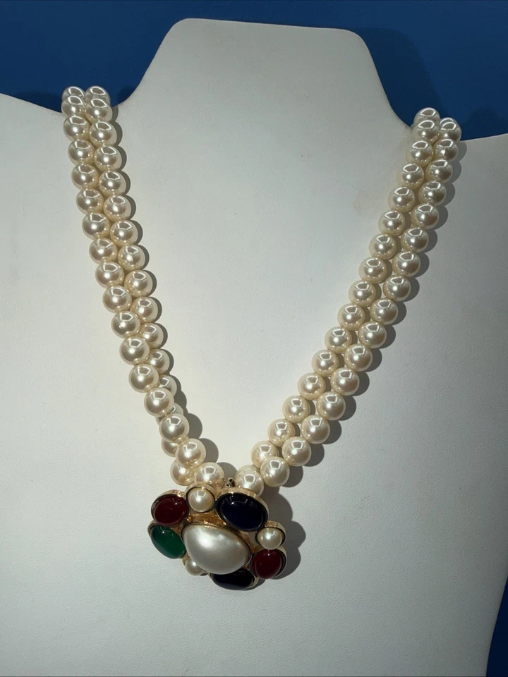 Collar de perlas AVON 60” con pin desmontable colorido tono dorado A6 Foto 3 de 4