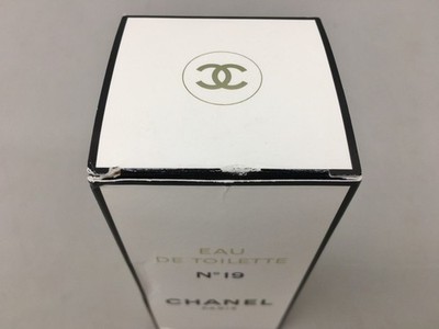 [美品]CHANEL EAU DE TOILETTE N°19 100ml Amazon.com : Chanel No. 19 by Chanel for Women 1.7 oz Eau de