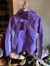 womens ski jacket small Camel crown