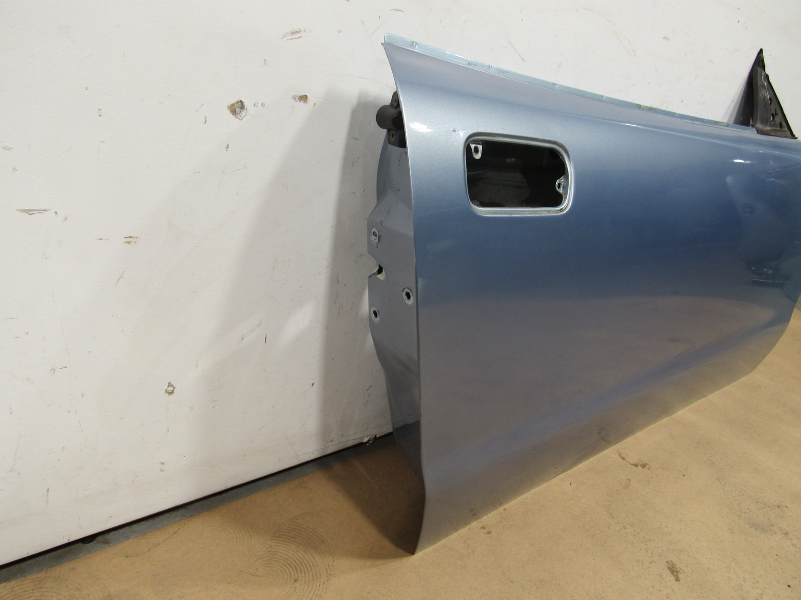 02-06 Maserati Coupe GT 2004 Right Passenger Door Shell ;