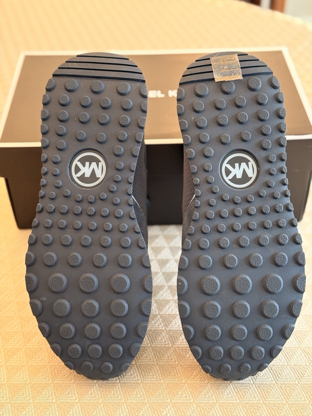 Michael Kors Men’s Dax Trainer Suede Navy Blue Size 10.5 New In Box Never Worn thumbnail 8