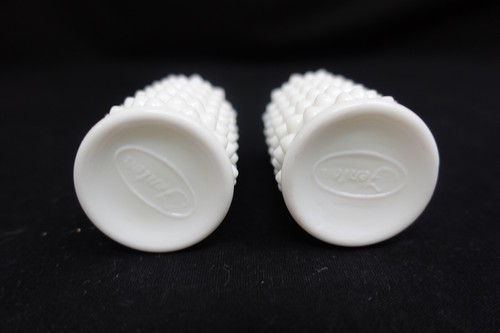 Vintage Fenton Hobnail Milk Glass Salt & Pepper Shakers 3" Chrome Lids USA - Picture 6 of 9