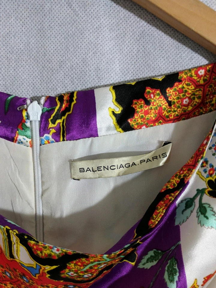 Vestido Balenciaga FW 2011 Psicodélico Floral Rayón Talla 36 Pasarela Psicodélico Mod Foto 4 de 4