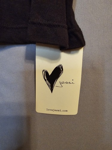 New Jessi Racerback Long Tank Top Womens Large Show Love Graphic Black Flowy - Picture 6 of 9