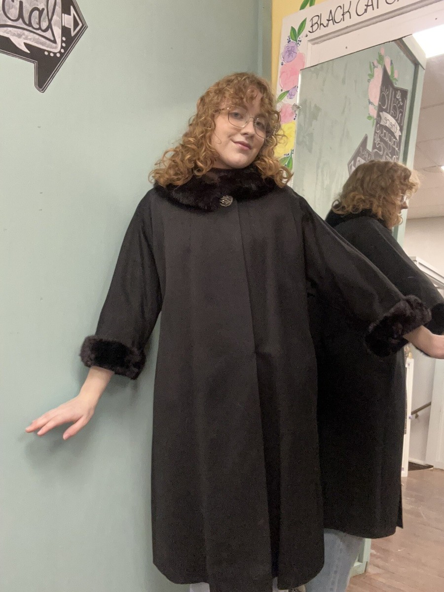 Vintage 50s Astrakin Lepshire Black Astrakhan Lamb Fur Coat Mink 