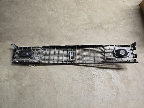 1973-1976 Plymouth Duster Grille Valiant Scamp Grill 1974 1975 **broken tab** - Picture 18 of 24