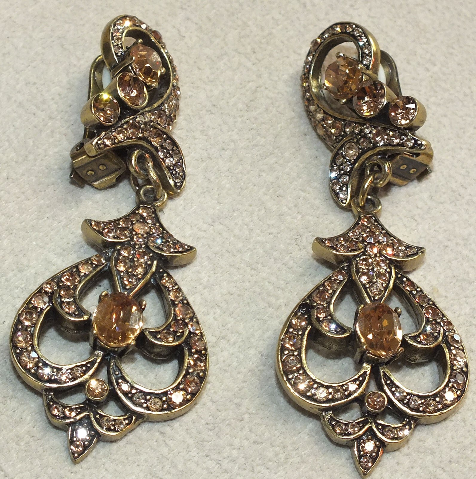 Statement Original Heidi Daus Dangle Crystals Cli… - image 3