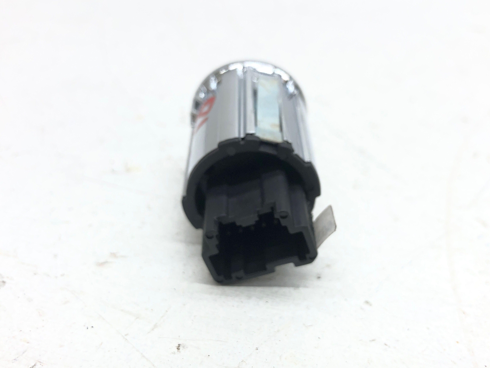 2011-2020 ASTON MARTIN RAPIDE BATTERY CUT OFF SWITCH BUTTON 6G33-10B774-AA OEM